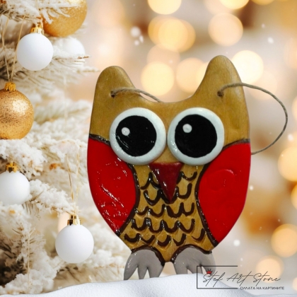 Ръчно изработена КОЛЕДНА ИГРАЧКА бухал от глина/керамика златисто червено 12 см висулка