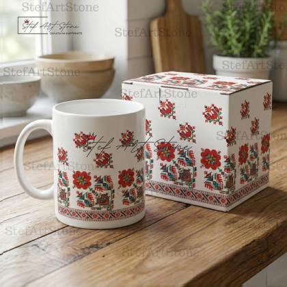 Комплект за подарък: Чаша с шевица Цветна градина и кутия