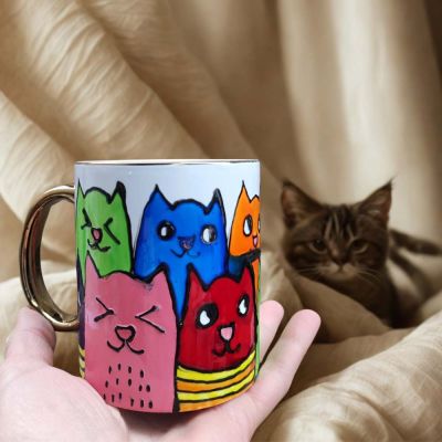 Керамична чаша с уникален дизайн на котки