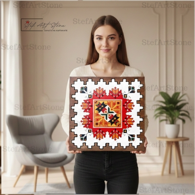 Автентична българска шевица за дома, ръчно рисувана върху дърво