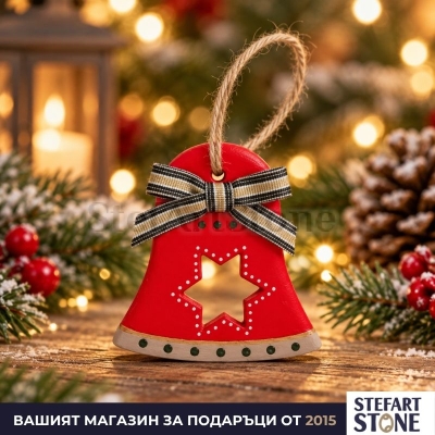 Червена коледна камбанка – ръчно изработена играчка за елха