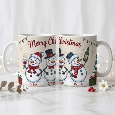 Два изгледа на една коледна чаша със снежни човеци и надписи Merry Christmas и Drink Drank Drunk